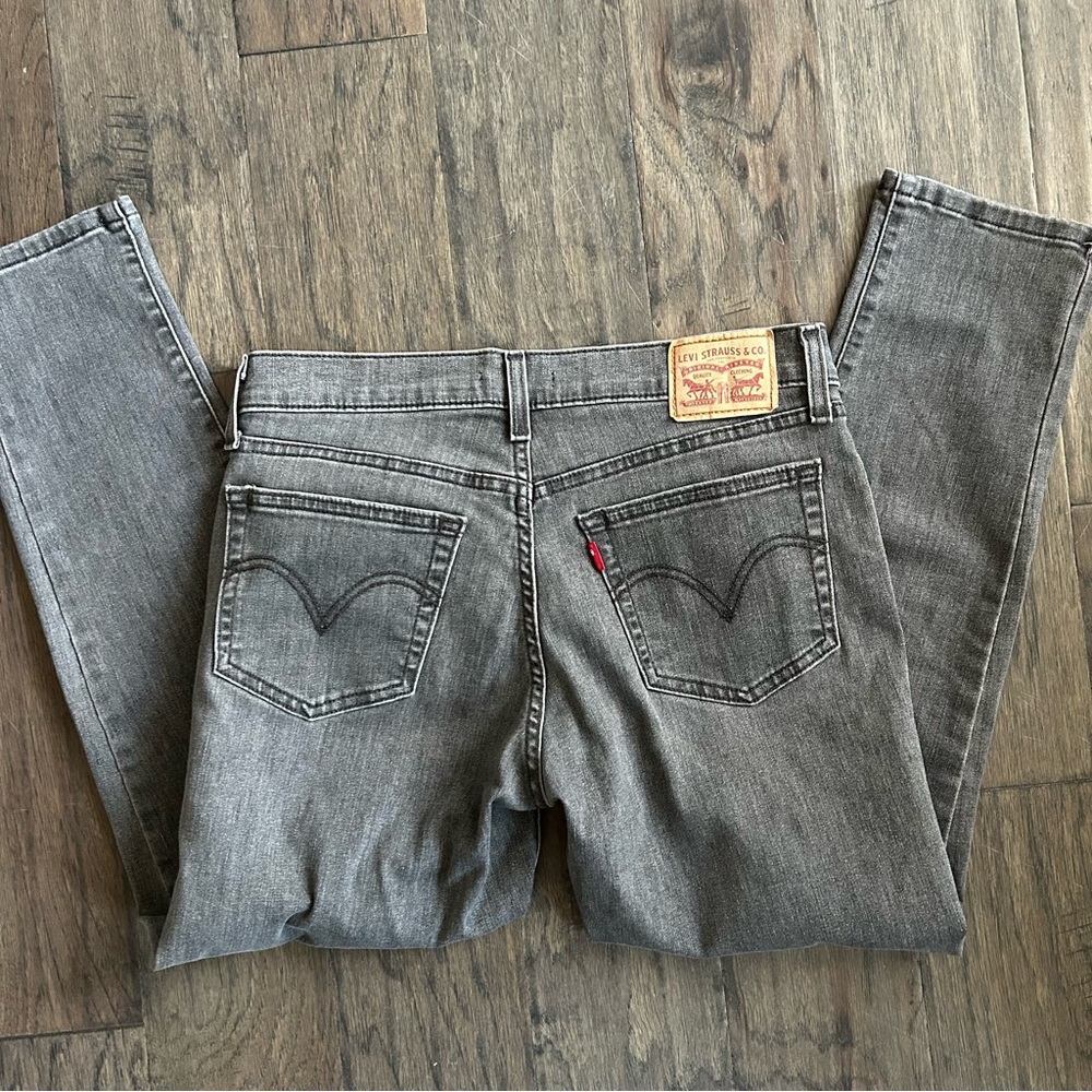 Levi’s Black Boyfriend Jeans Size 28
